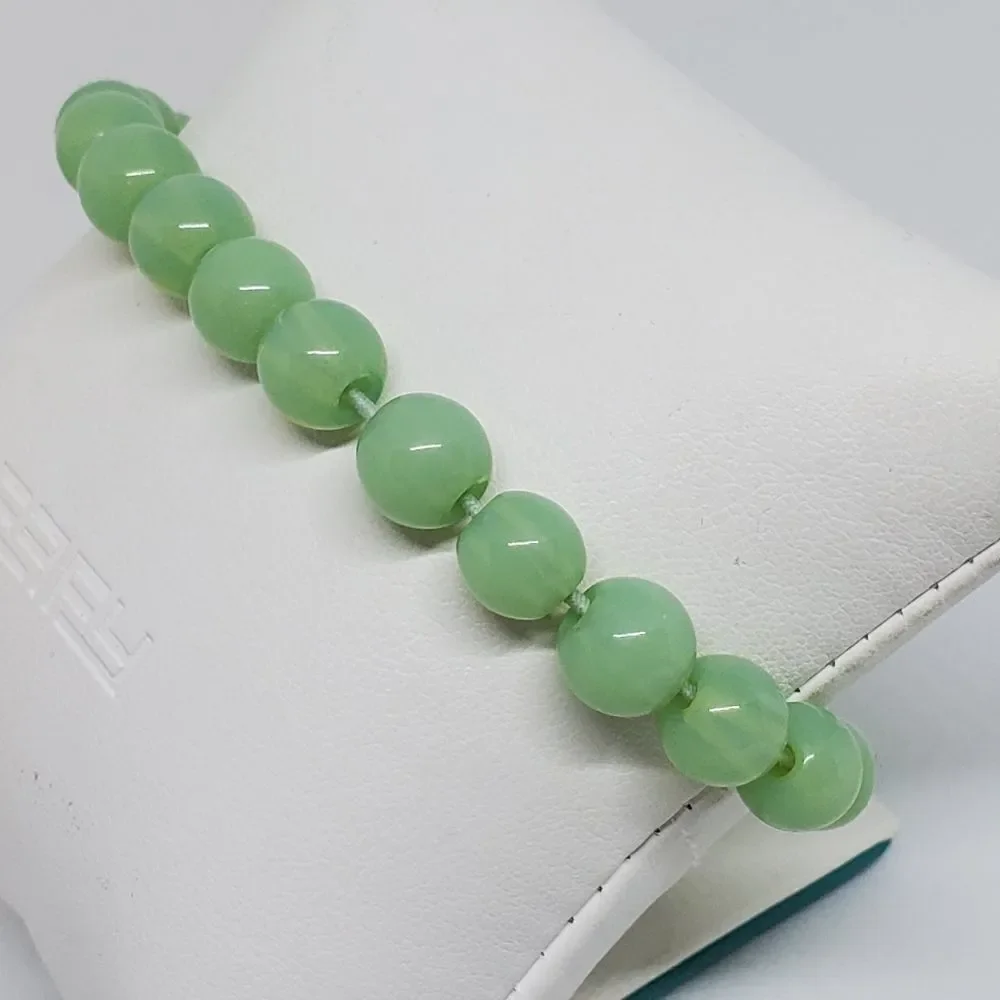 N/A green stone